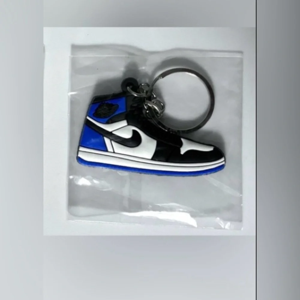 Nike Air Jordan  2 Pc. Bundle Sneaker Keychains Black Orange Blue White NEW